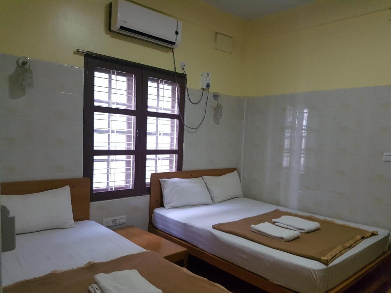 Shwe Eain Si Guest House - Burmese Only Myeik Exterior foto